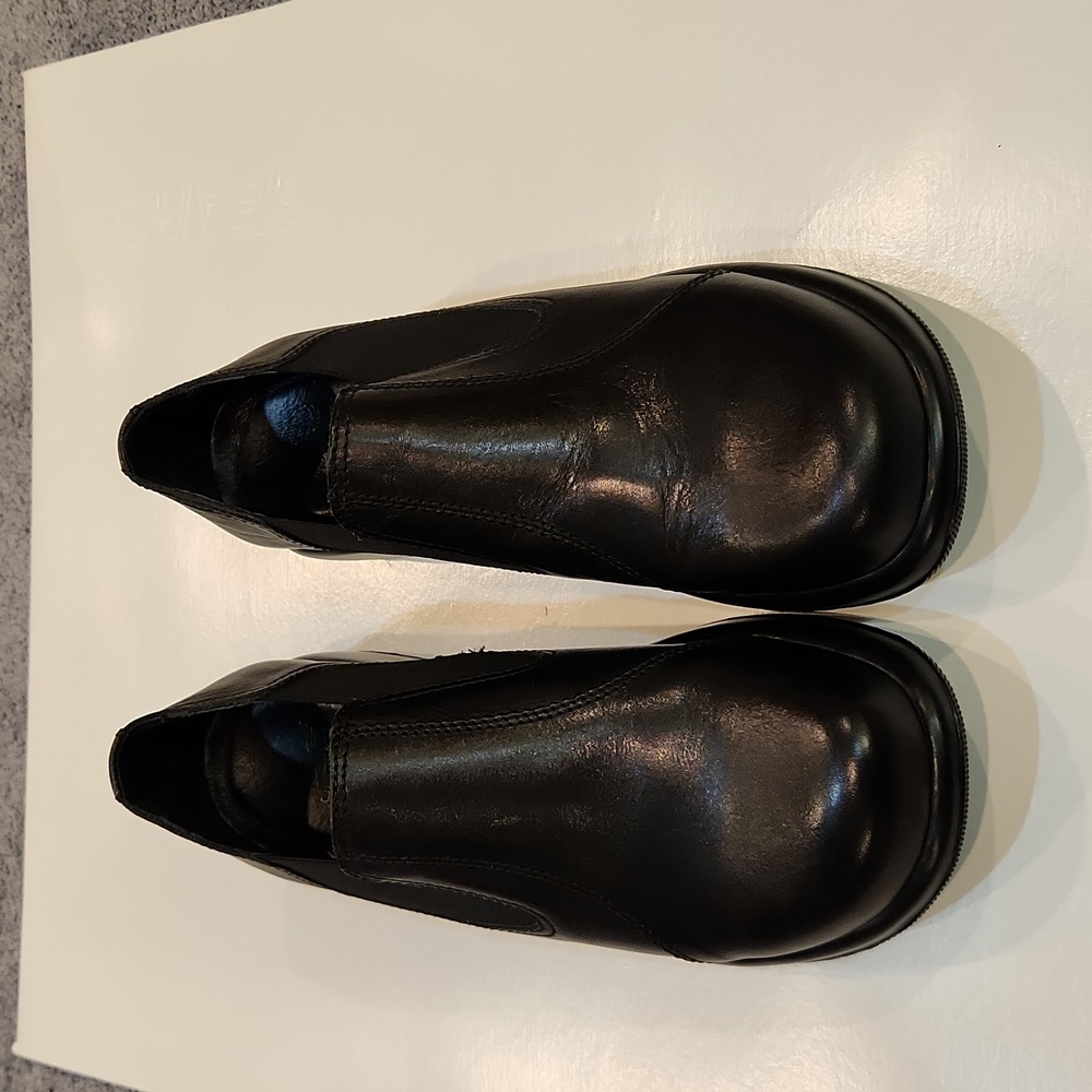 Misses Dansko Black Leather Shoes Size 41(10-10.5)